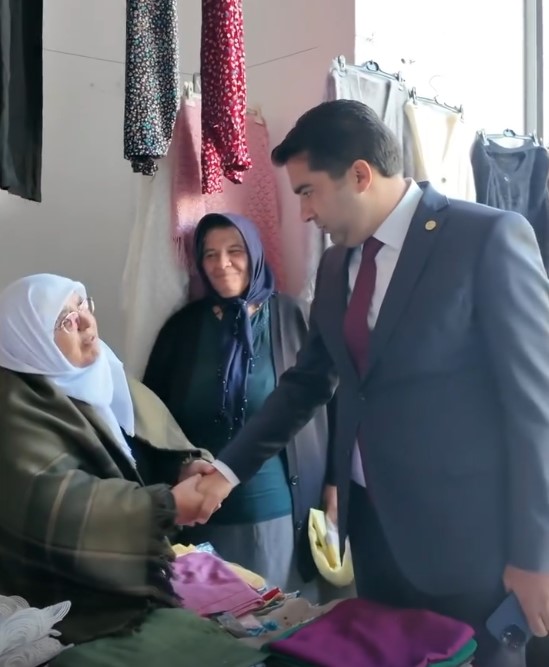 Kaman’da Güçlü Ve Yaşanabilir Ilçe Için Demirci, Halkla Buluştu (3)