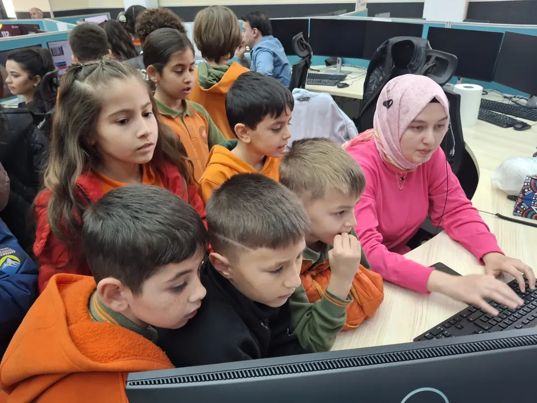 Kırşehir Merkez 30 Ağustos Zafer İlkokulu Minik Öğrencileri Ve Değerli Öğretmenleri, 112 Acil (2)