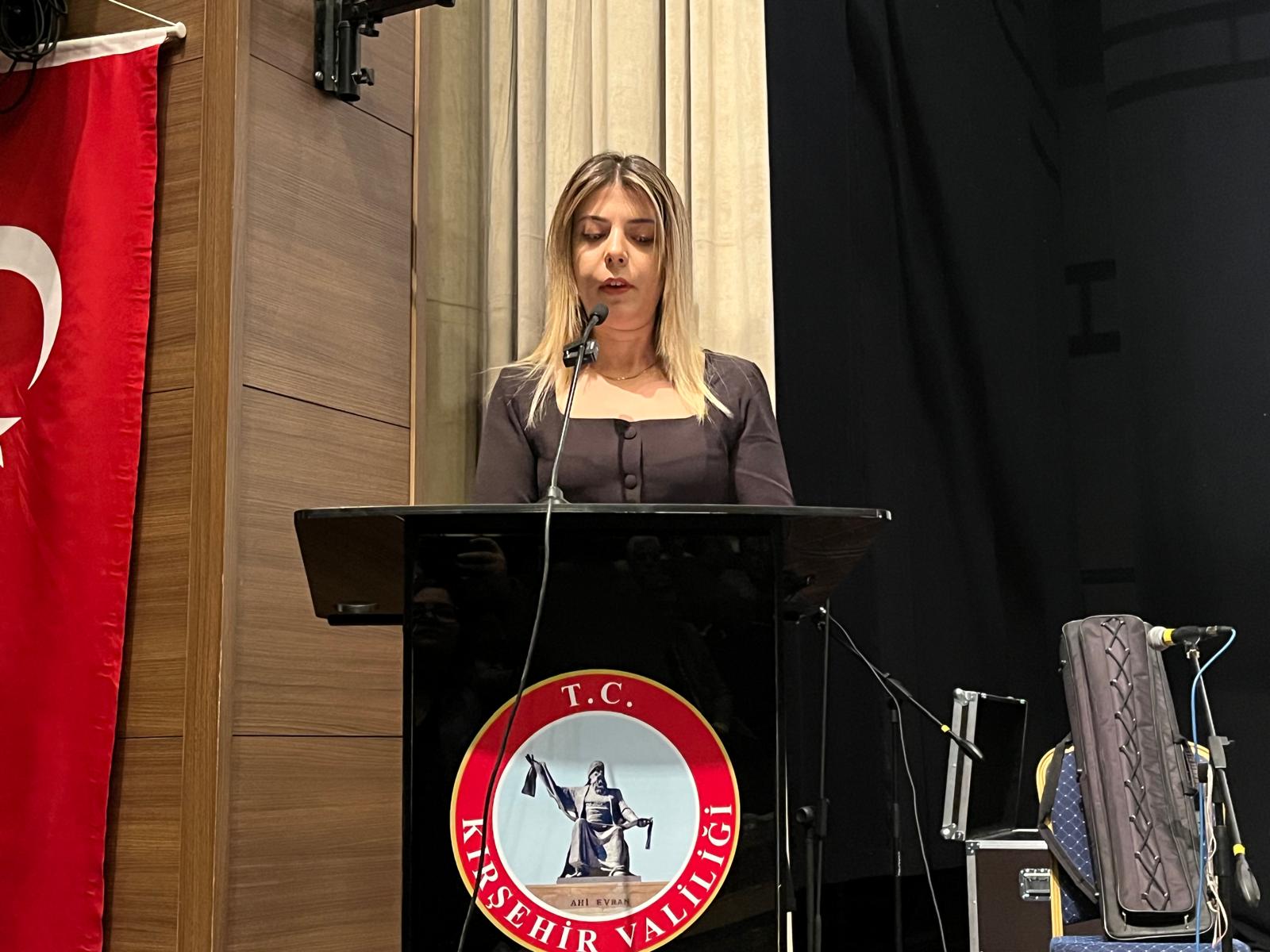 Kırşehir’de Aydınlık Nesillerin Mimarı Öğretmenlerin Günü Kutlandı (11)-1