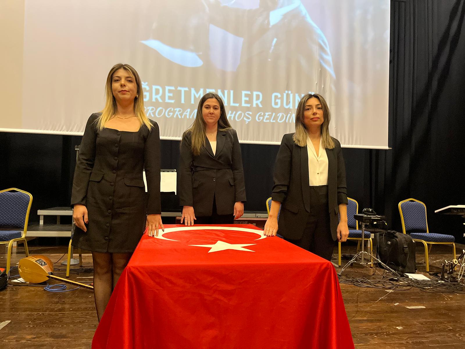 Kırşehir’de Aydınlık Nesillerin Mimarı Öğretmenlerin Günü Kutlandı (13)-1