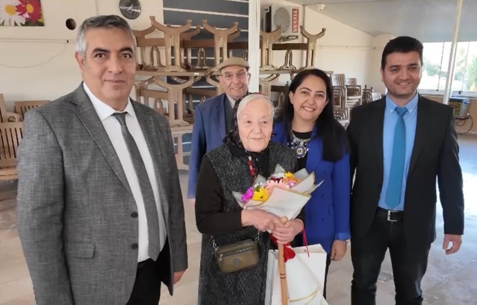 Kırşehir’de Duygu Dolu Öğretmenler Günü Buluşması (2)