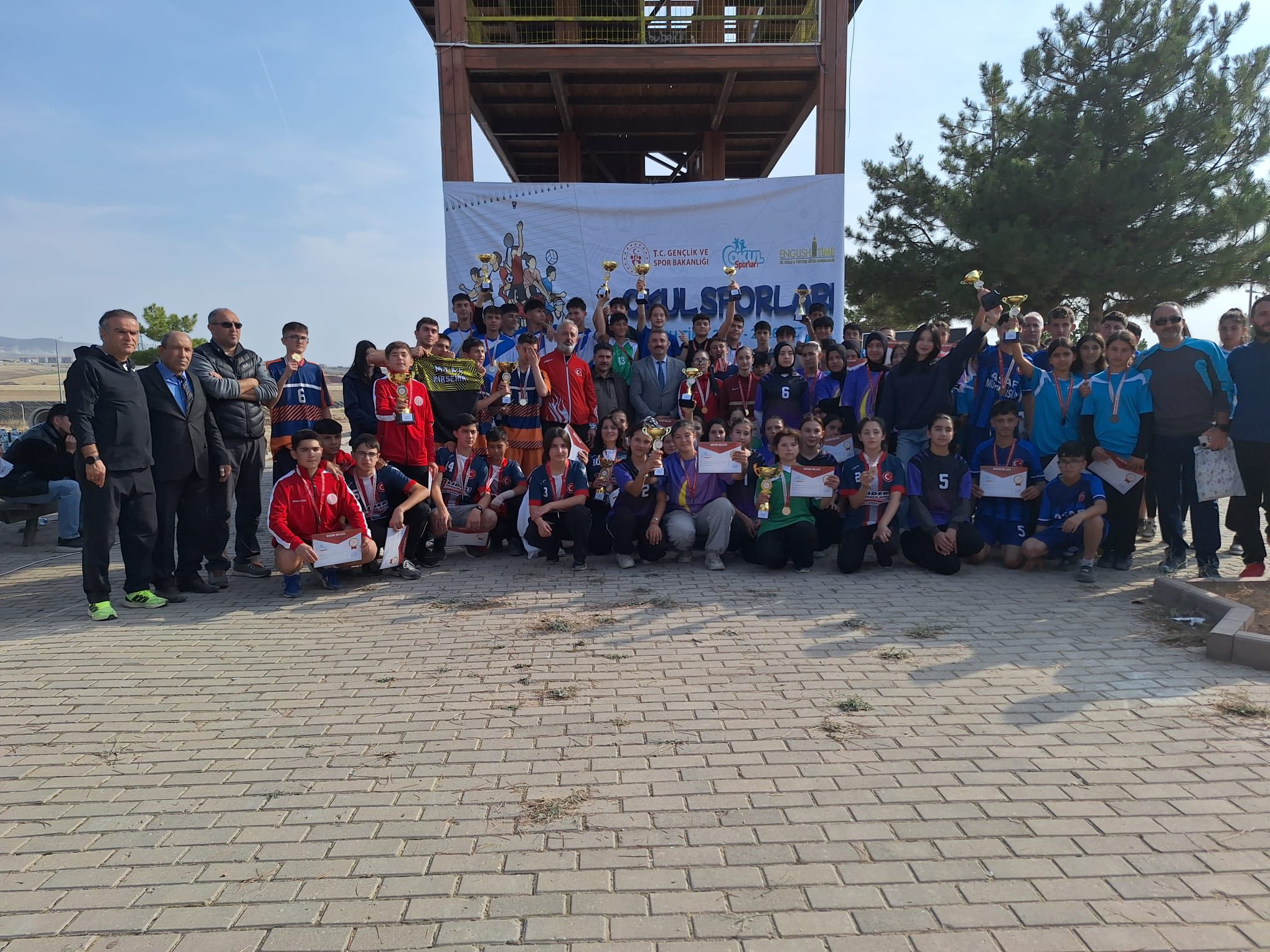 Kırşehir’de Gençler Kros Parkurunda Ter Döktü 3