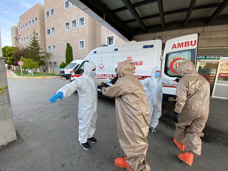 Kırşehir’de Hastane Bahçesinde Kbrn Alarmı Verildi 1