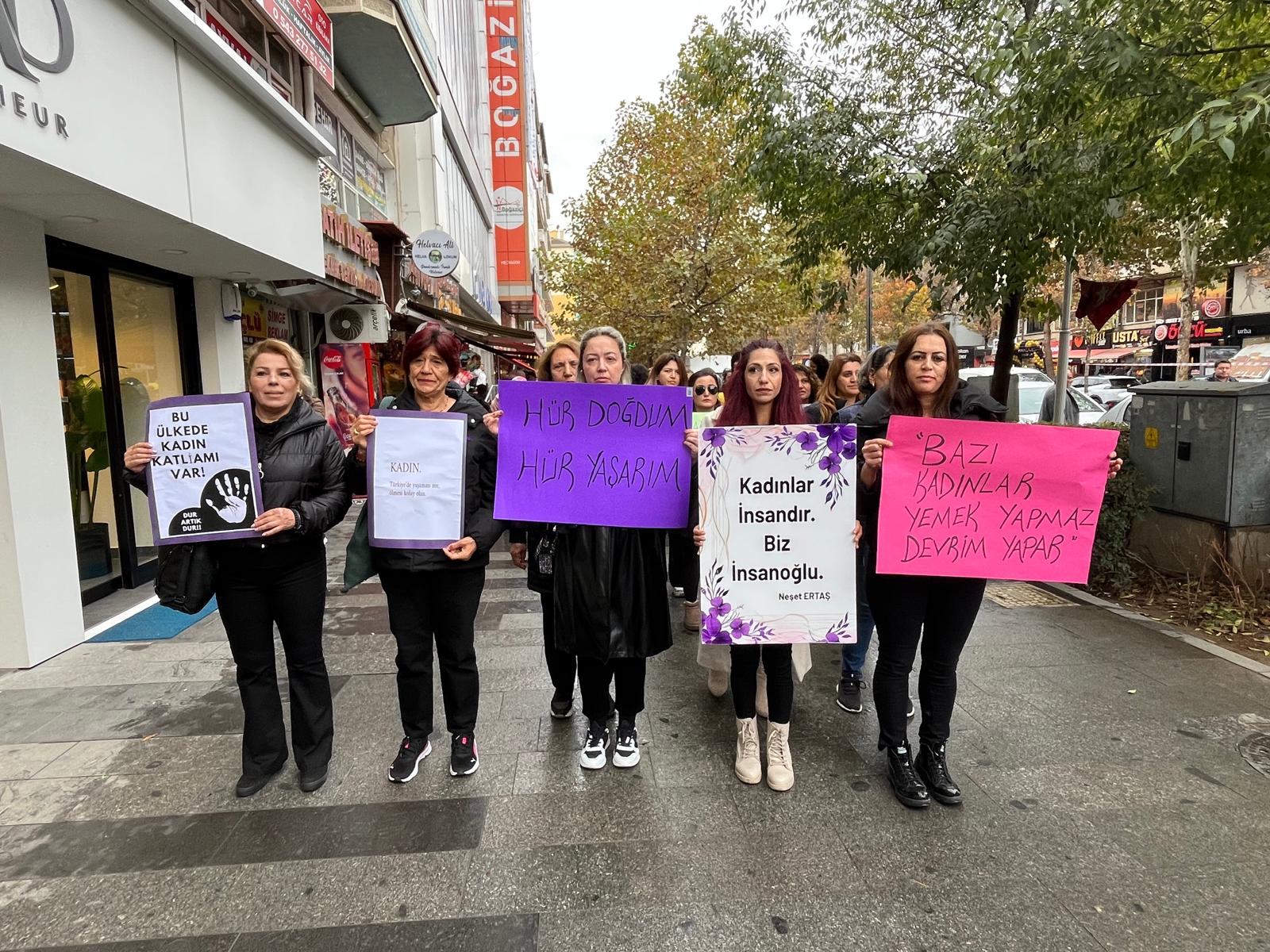 Kırşehir’de Kadınlar Sessiz Yürüyüşle Gücünü Gösterdi (11)