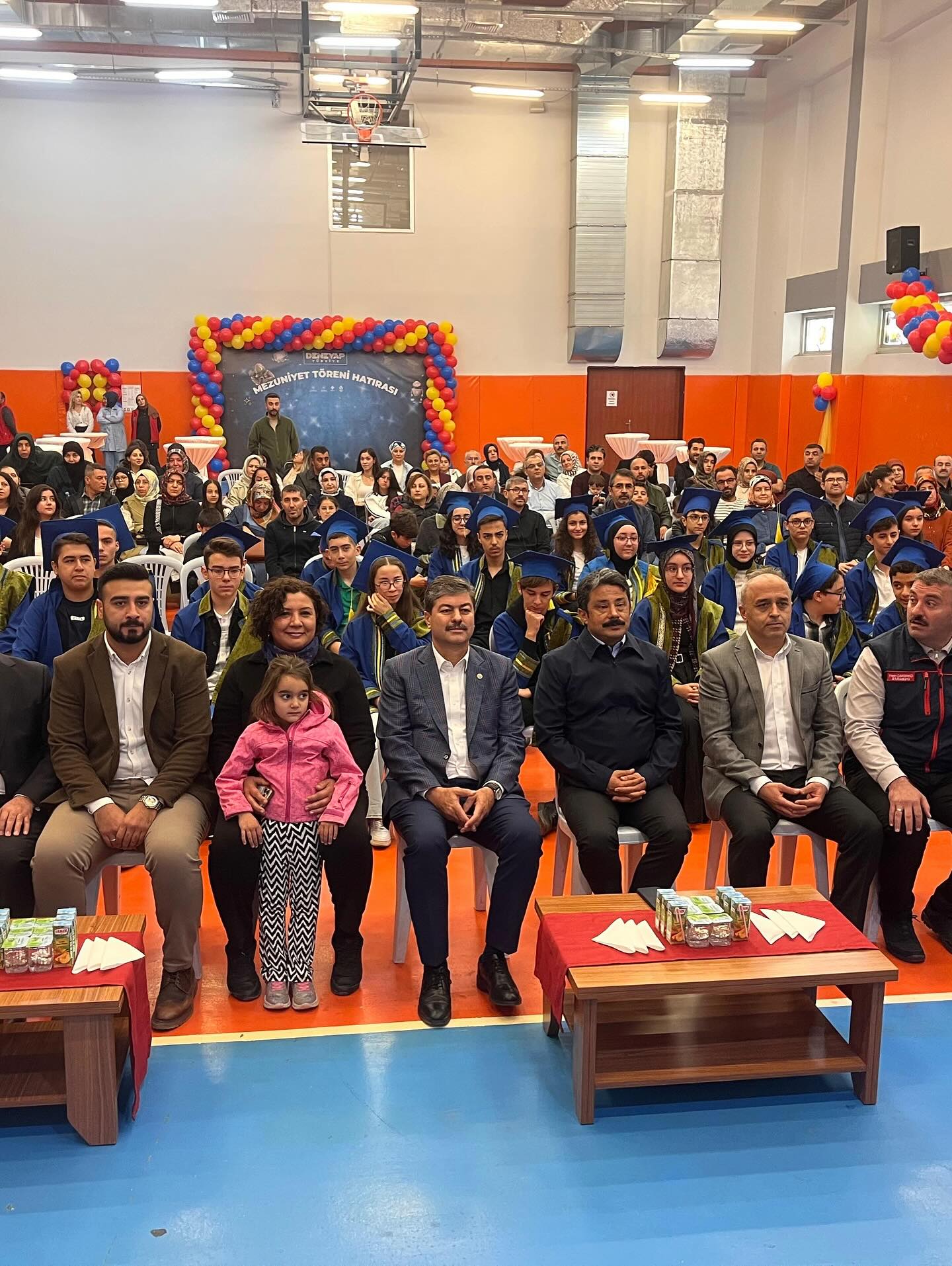 Kırşehir'den Geleceğin Teknoloji Yıldızları Yükseliyor! Gençler Mezuniyet Coşkusunu Yaşadı (11)