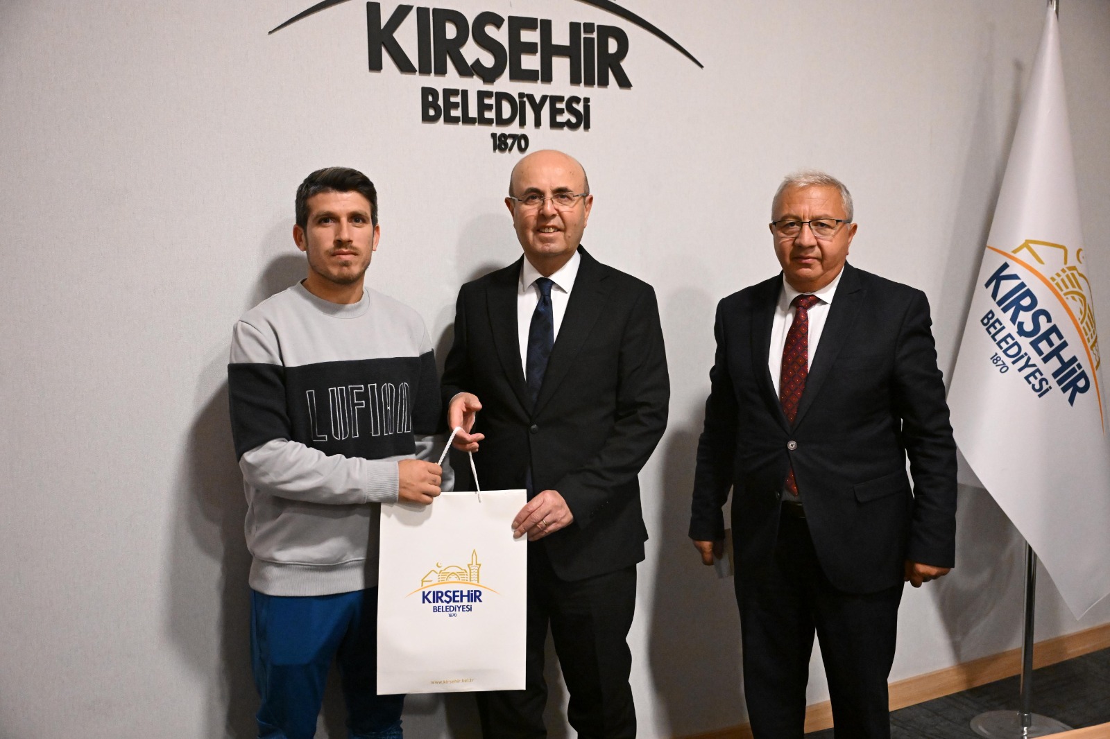 Kırşehir’in Yıldızları Başarılarını Başkanla Paylaştı 3