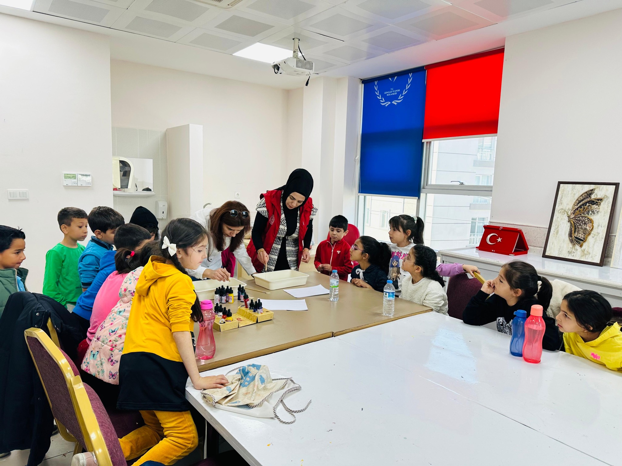 Minik Yüreklerden Büyük Renkler1