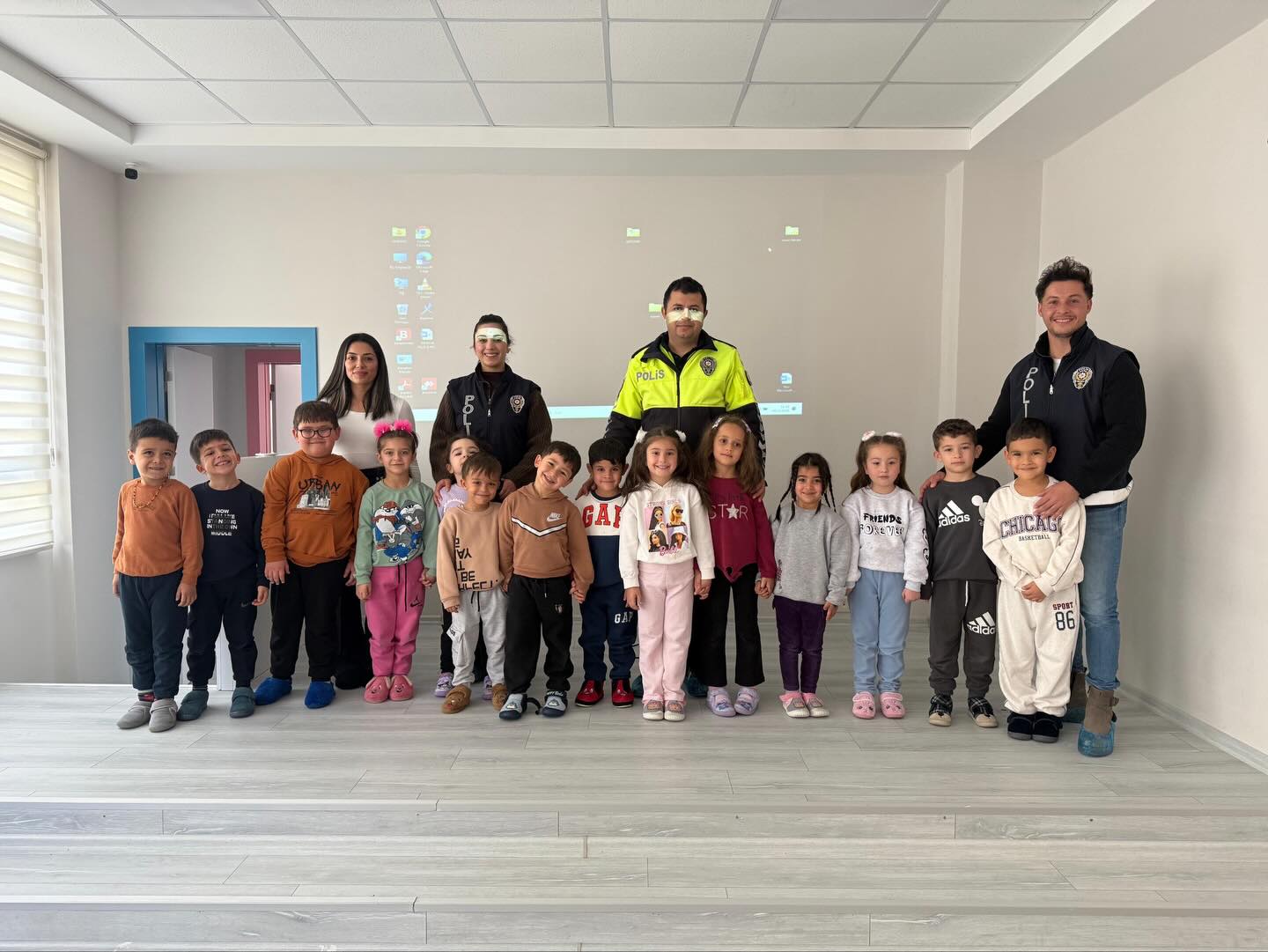 Mucur’da Minikler Polislerle Buluştu 7