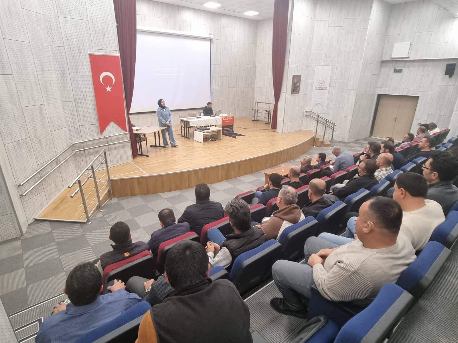 Neşet Ertaş Kyk Yurdu’nda Bilinç Eğitimi Verildi 1