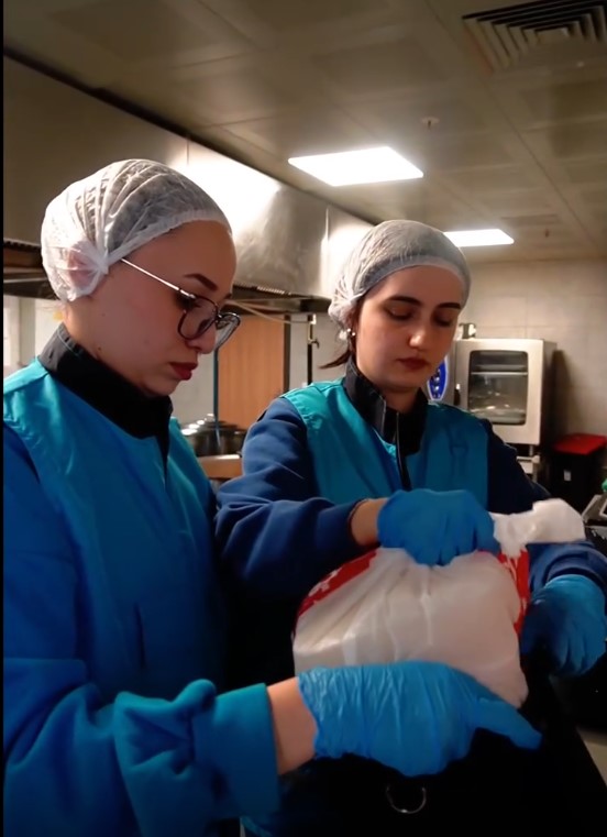 Öğrencilerden Komşulara Sıcacık Jest (4)