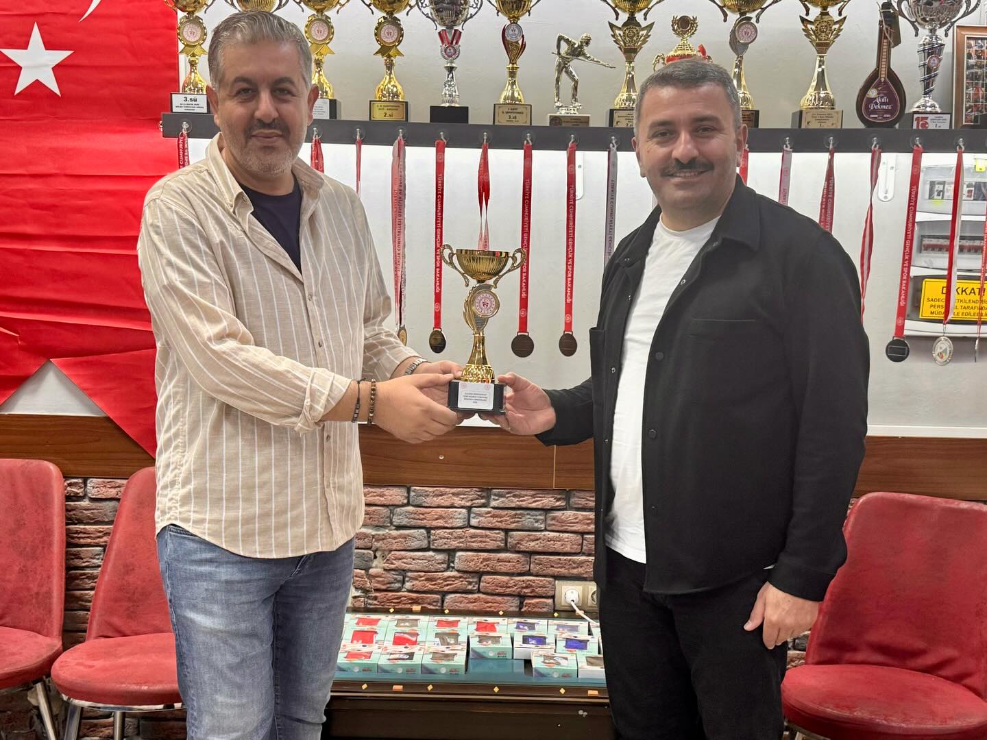 Öğretmenler Arası Bilardo Turnuvası Heyecanı Yaşandı2
