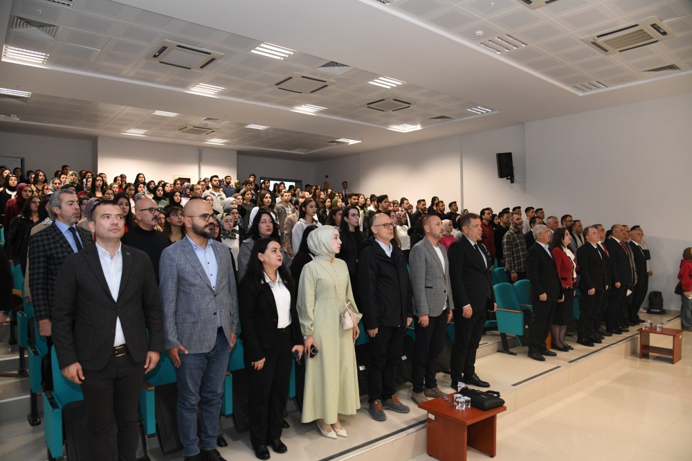 Öğretmenlik Mesleği Akademik Işıltıyla Anlatıldı (1)