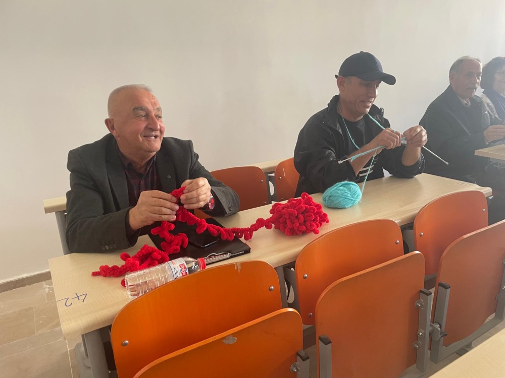 Tazelenme Üniversitesi’nde Tarım, Psikoloji Ve Ekonomi Buluştu (10)