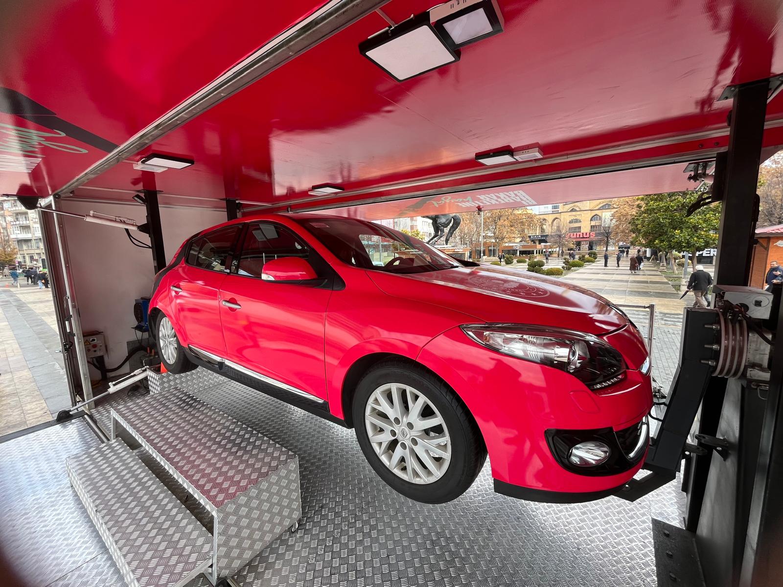 Trafikte Hayat Kurtaran Deneyim Tırı Kırşehir’de (3)