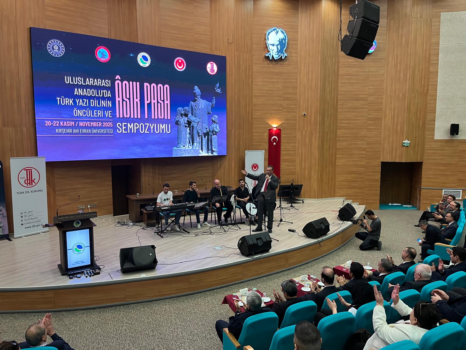 Uluslararası Anadolu'da Türk Yazı Dilinin Öncüleri Ve Aşık Paşa Sempozyumu Başladı (2)