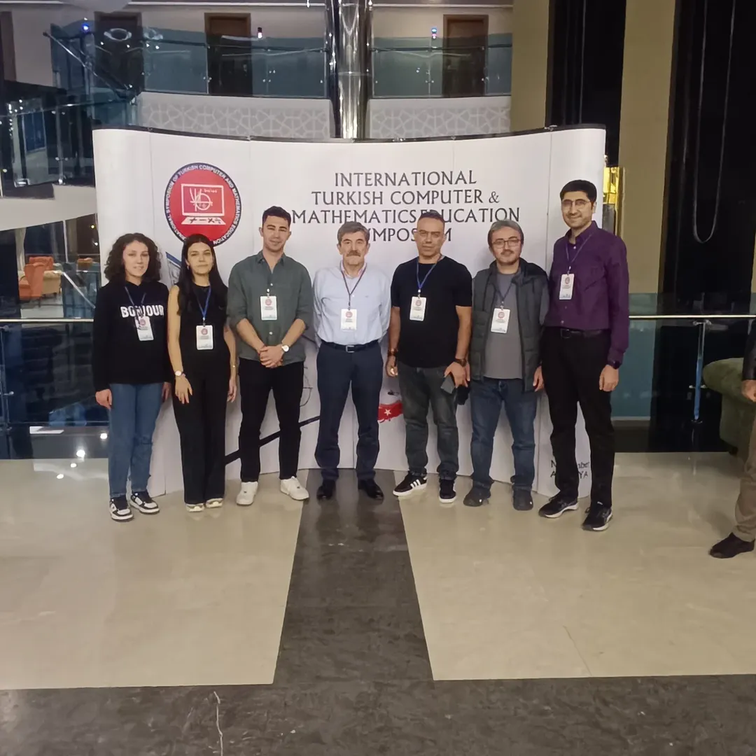 Uluslararası Türk Bilgisayar Ve Matematik Eğitimi Sempozyumu’nda Değerli Hocalarımız, Meslektaş (2)