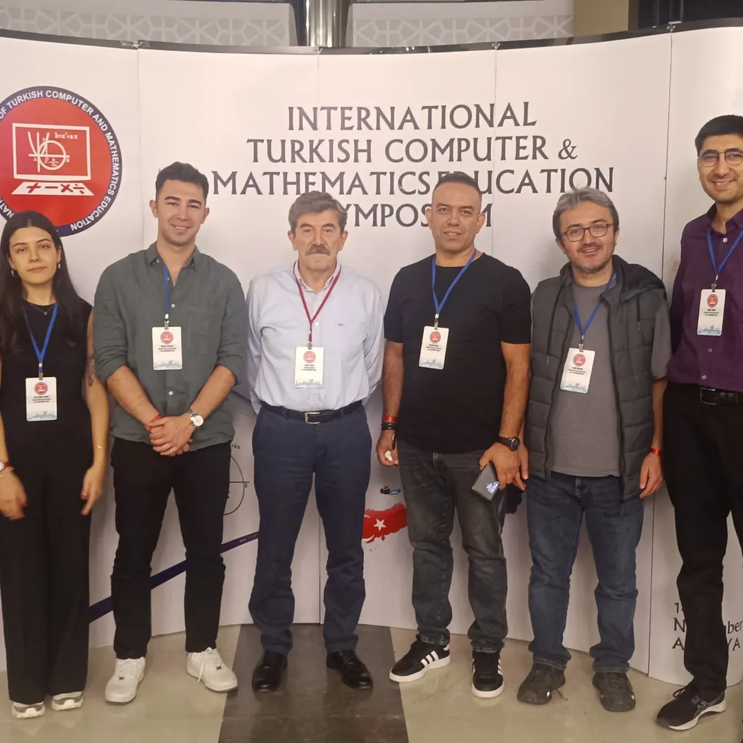 Uluslararası Türk Bilgisayar Ve Matematik Eğitimi Sempozyumu’nda Değerli Hocalarımız, Meslektaş (3)
