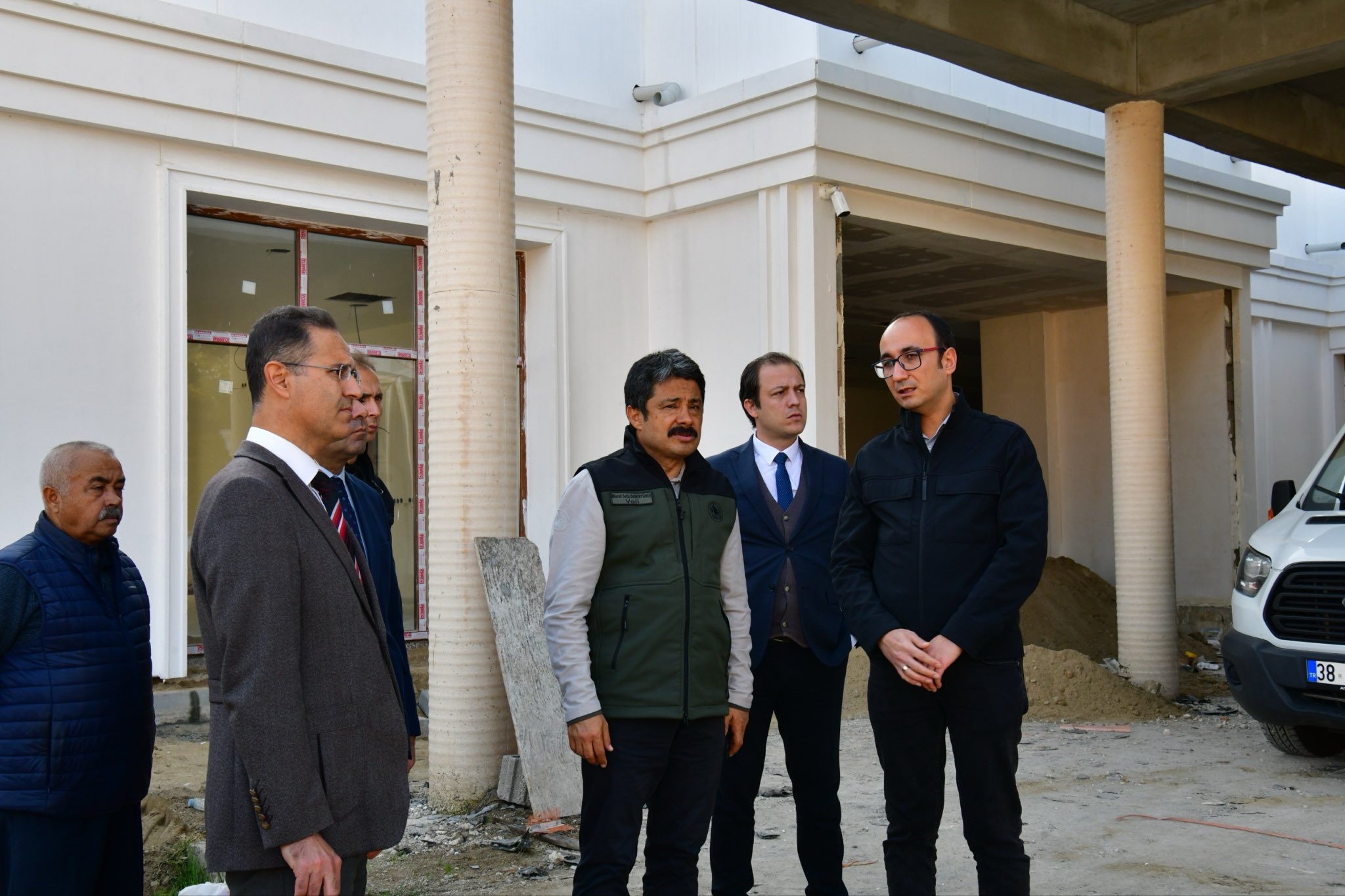 Vali Demiryürek, Sağlık Ve Kamu Yatırımları Yerinde Incelendi7