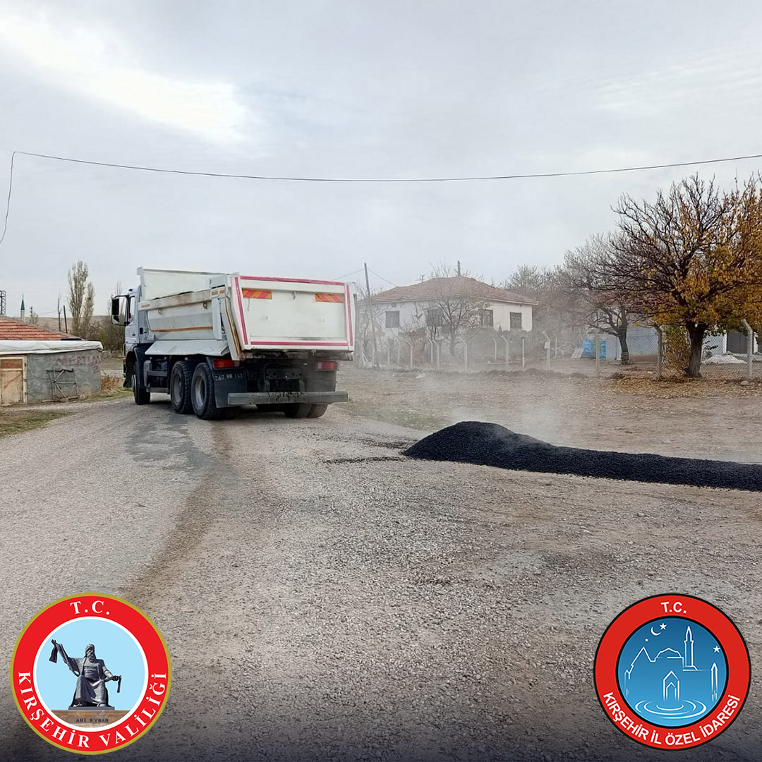 Yeniyapan Köyü’nde Yol Yama Çalışmaları Tamamlandı3