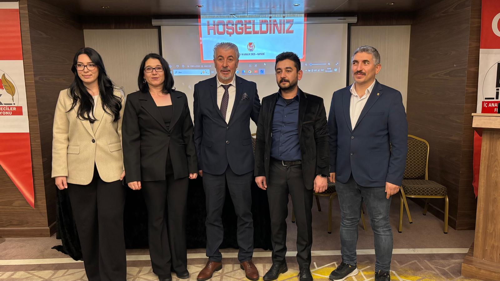 012Bdb03 8437 4814 A097 4Ce462A9699D