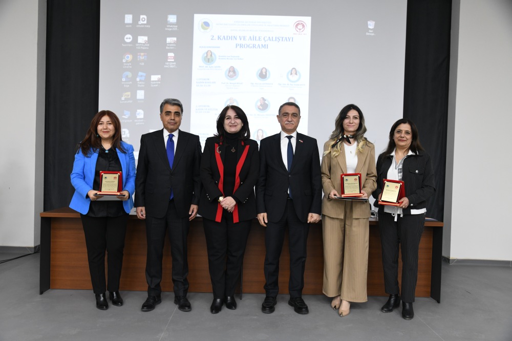 2. Aile Ve Kadın Çalıştayı Kırşehir’de Toplumsal Farkındalığı Derinleştirdi (8)