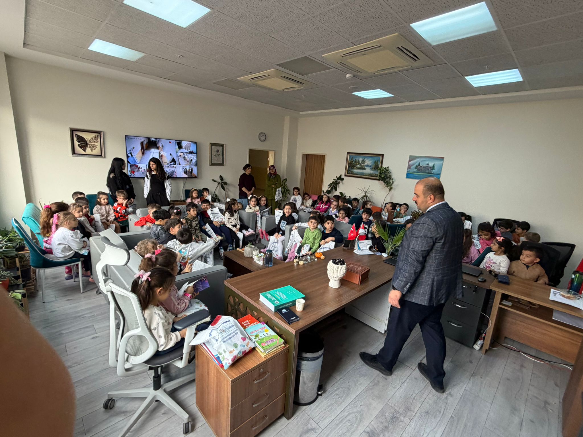 485398C4 C68F 4F63 8771 33937B672401