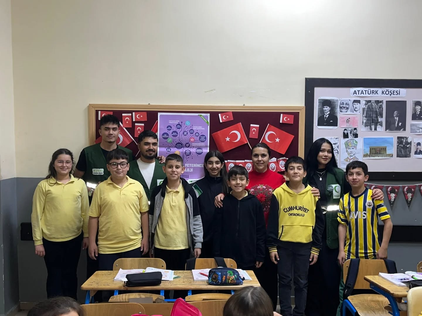 589812738 18301916035282389 2180888007807799029 N