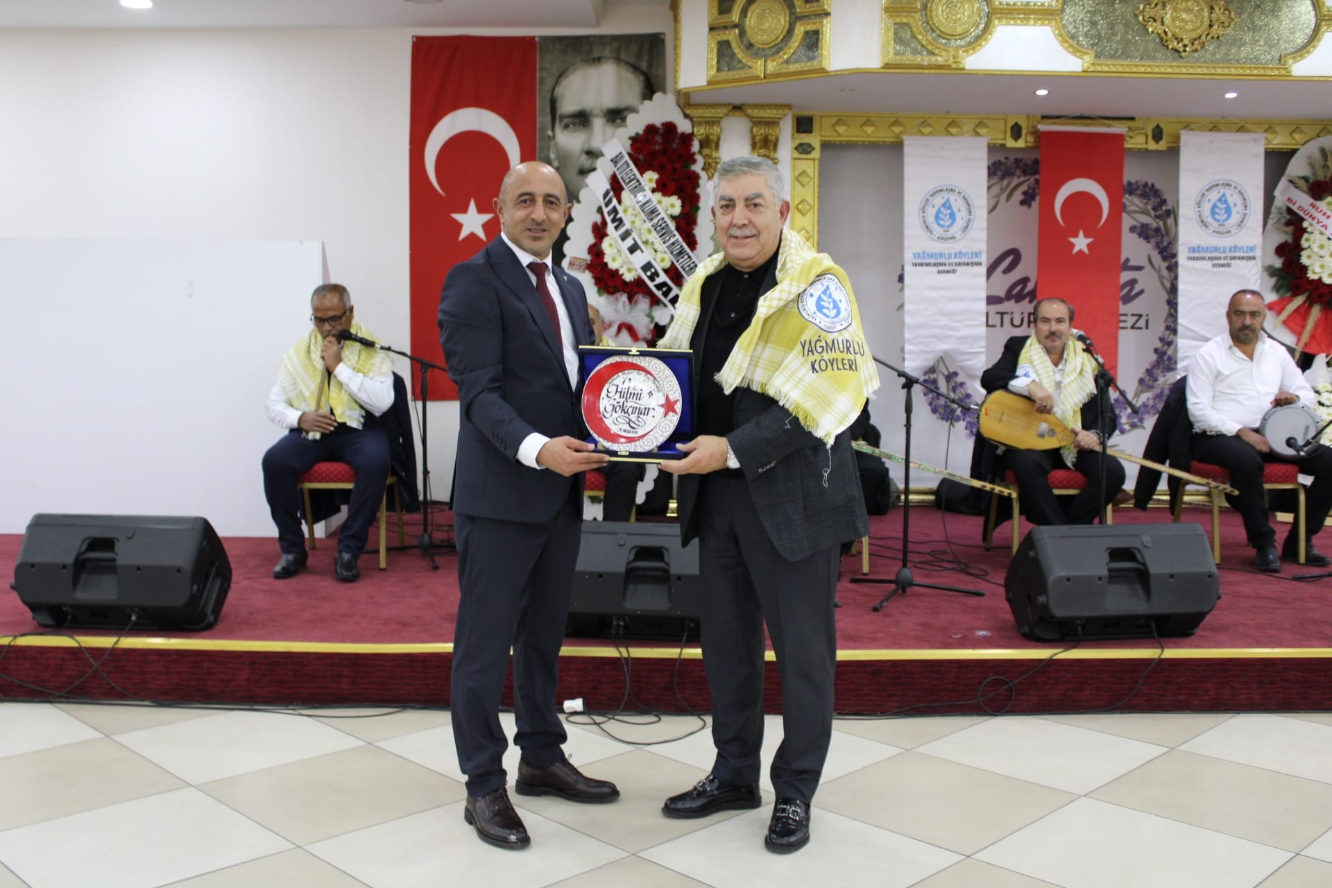 594604508 1359501635711765 1408187535534327492 N