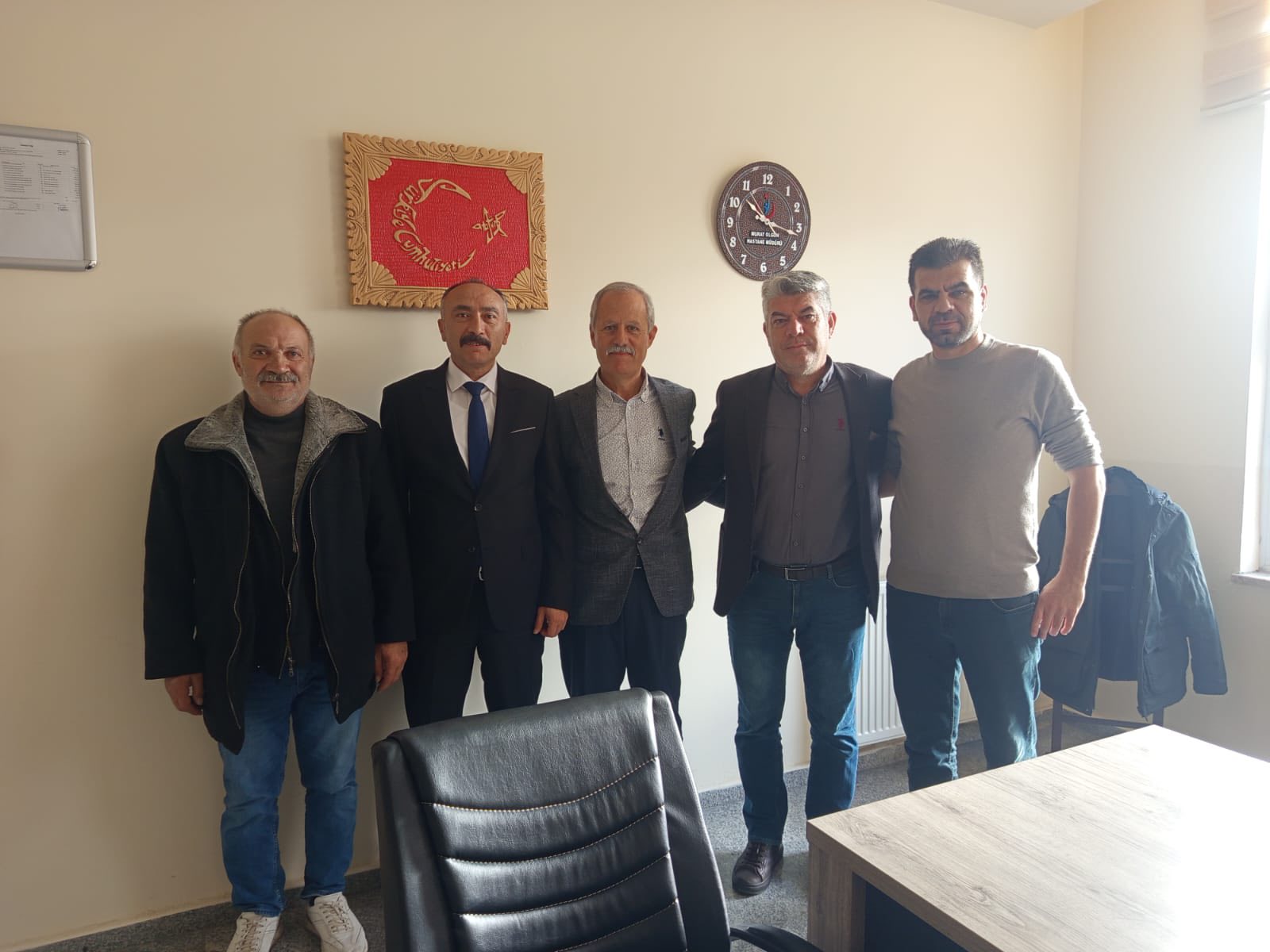 597491586 2102569027197977 4885009747603906753 N