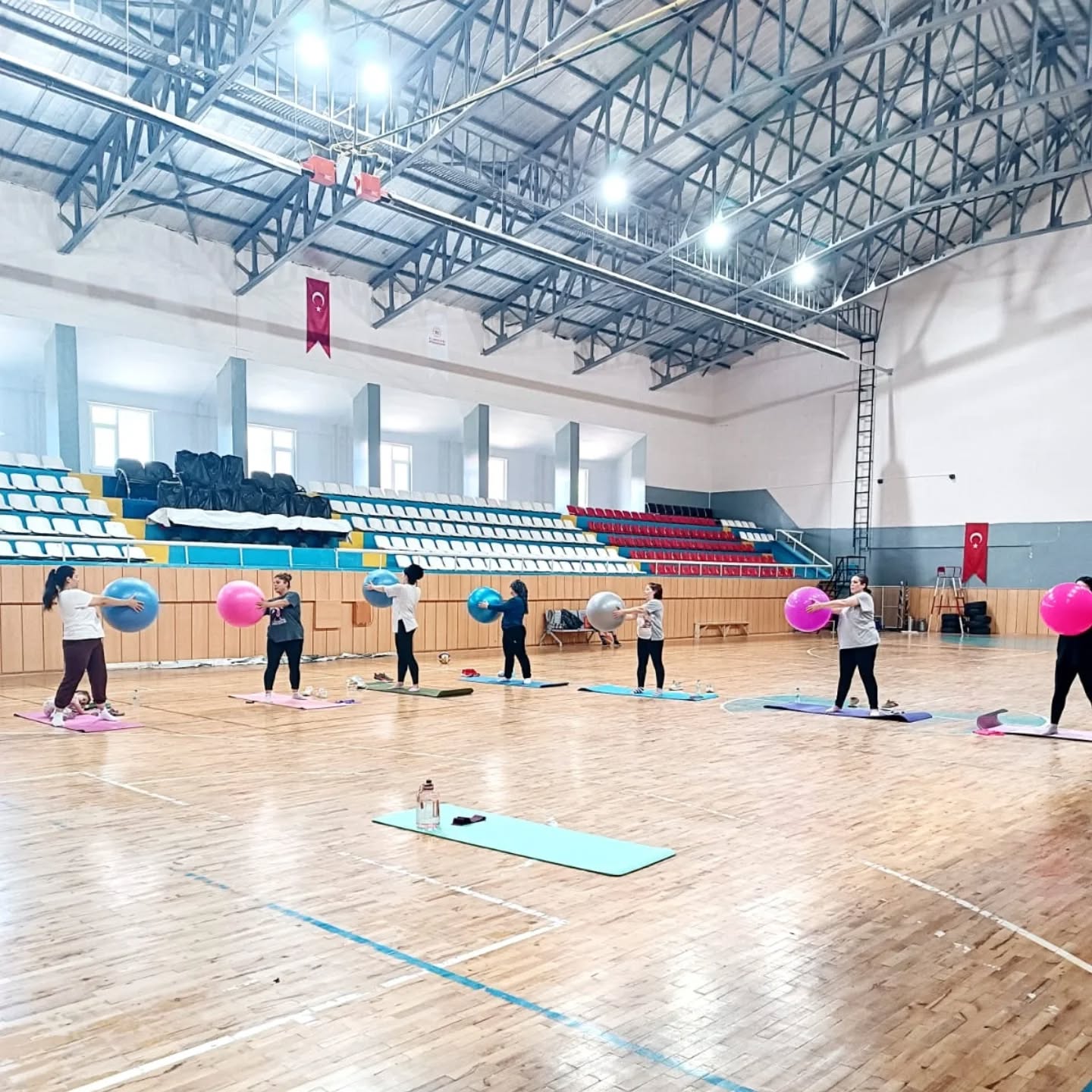 598645126 18338975536231791 2046454229611617877 N