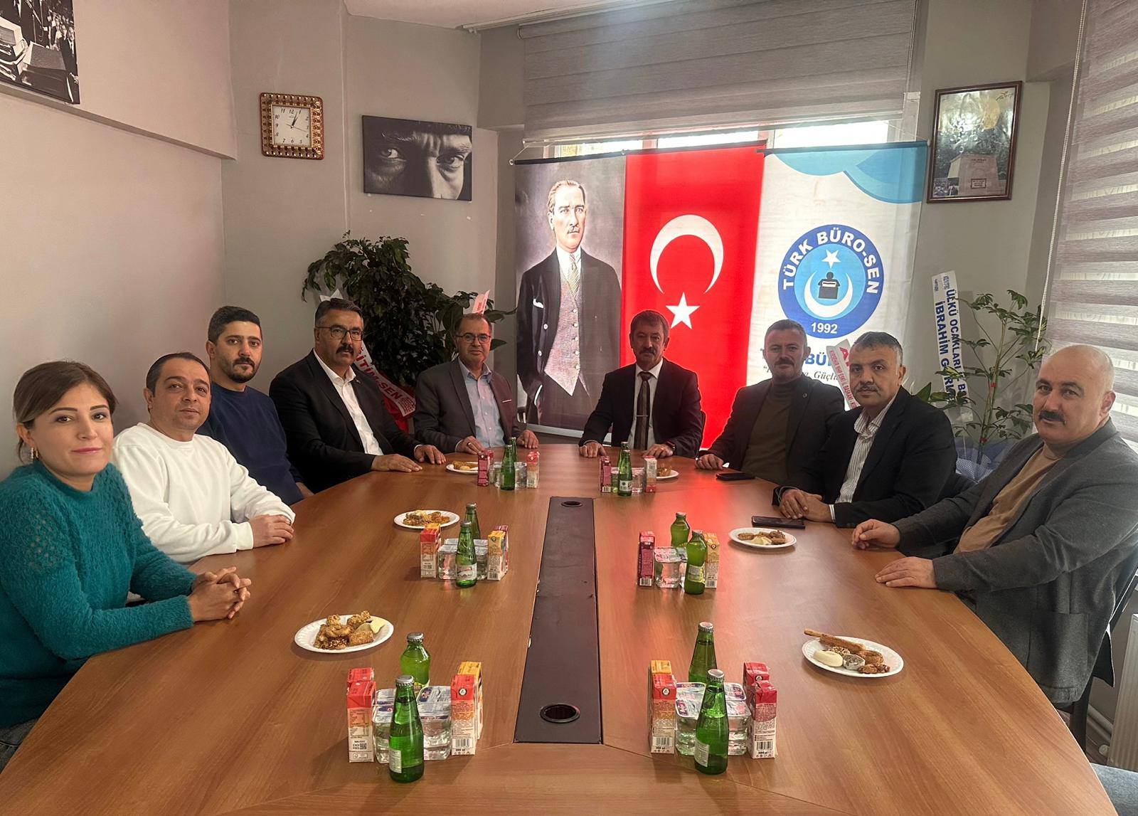 599701739 10163560317468908 1112391388735664848 N-1