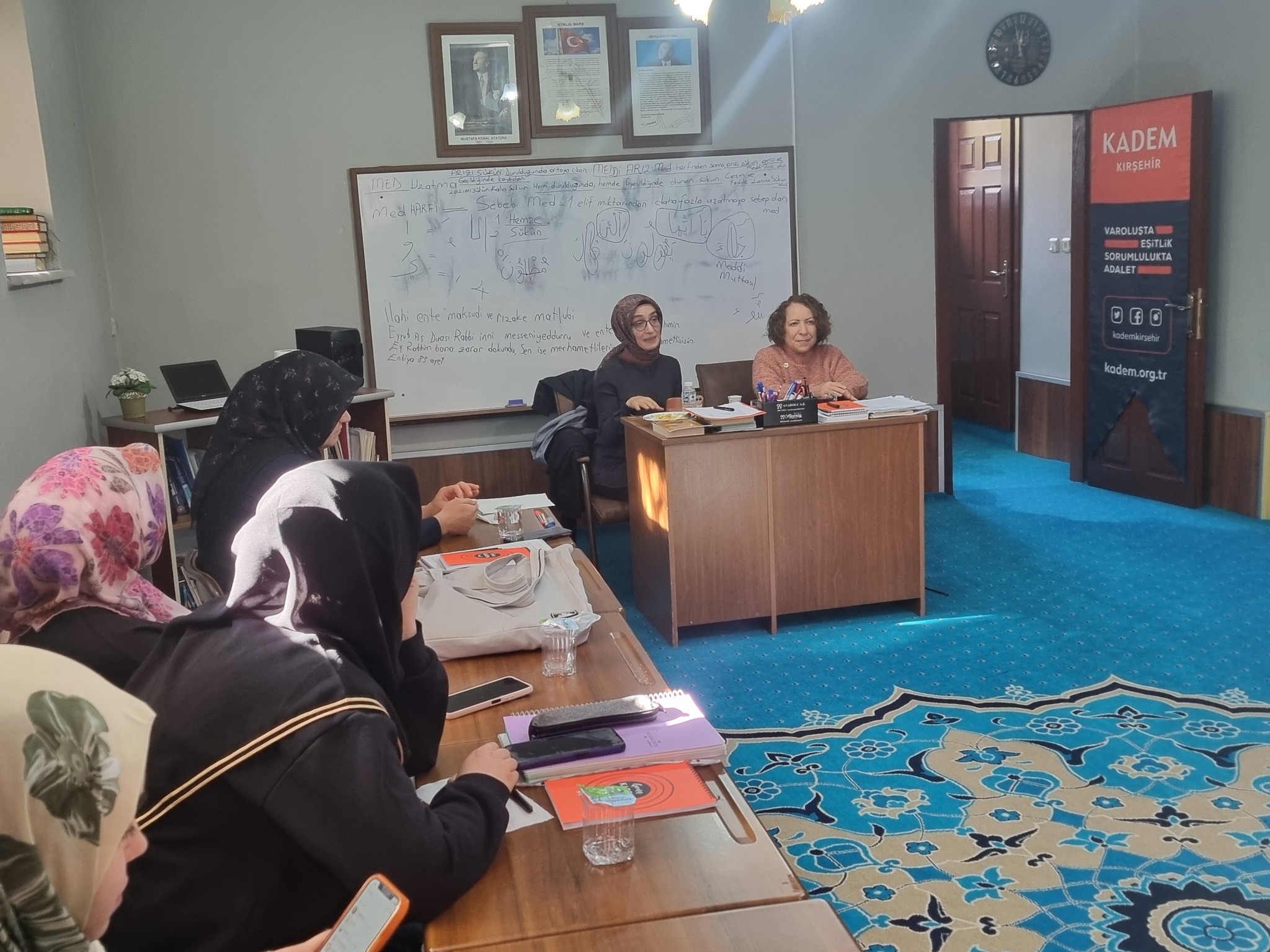 600244314 860701089940480 1588643097398793713 N