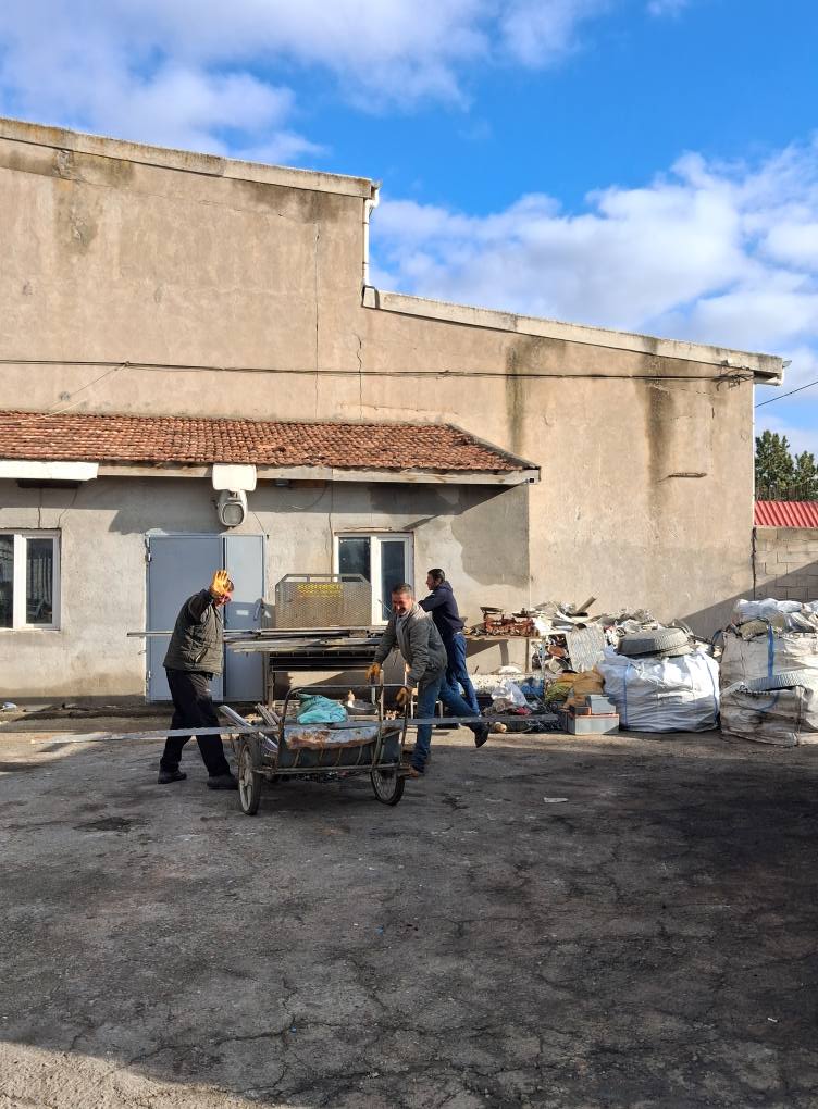 600264990 2562872297426466 3979955198074643576 N