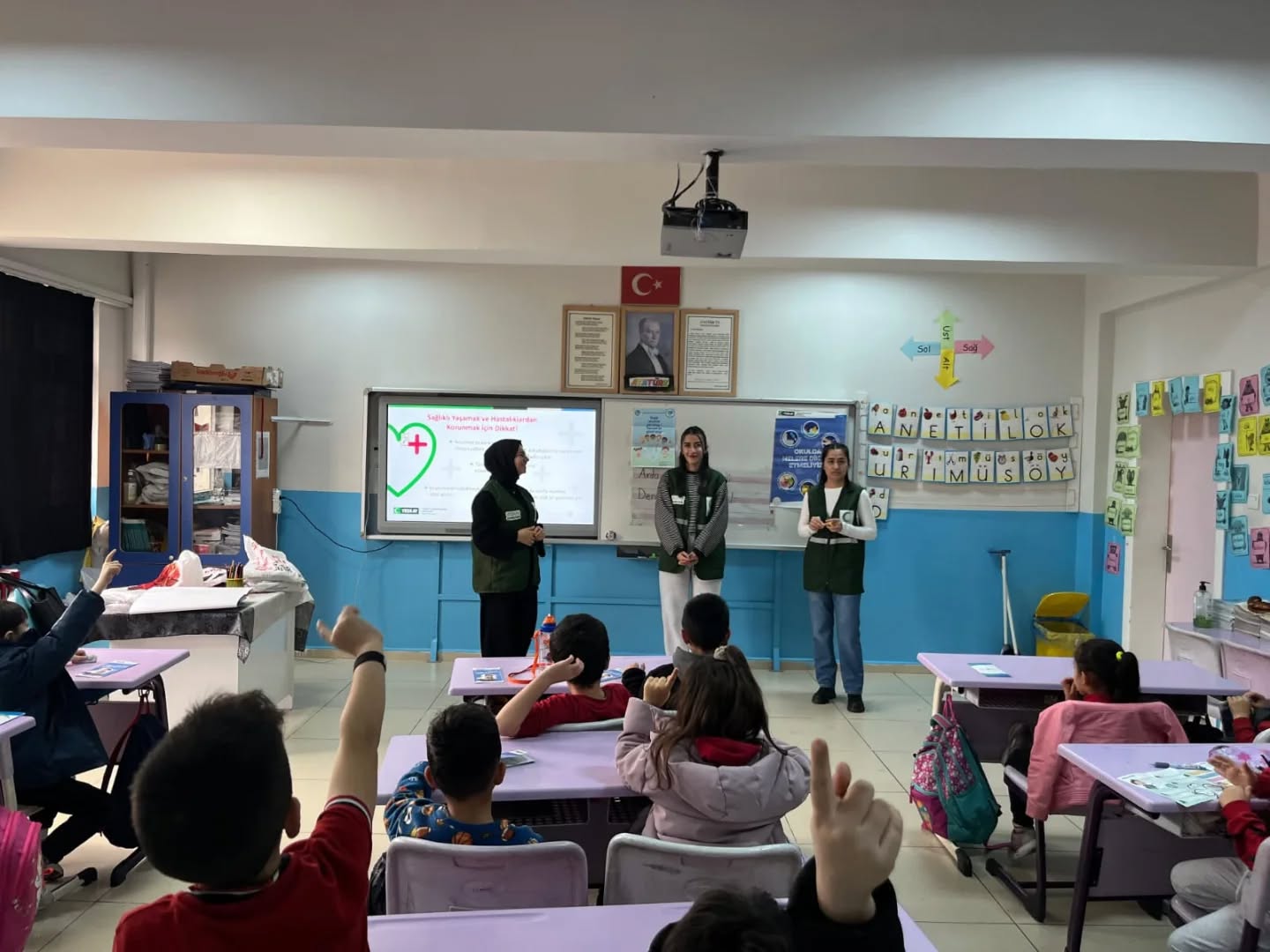 601543957 18303354097282389 8073205460329971629 N