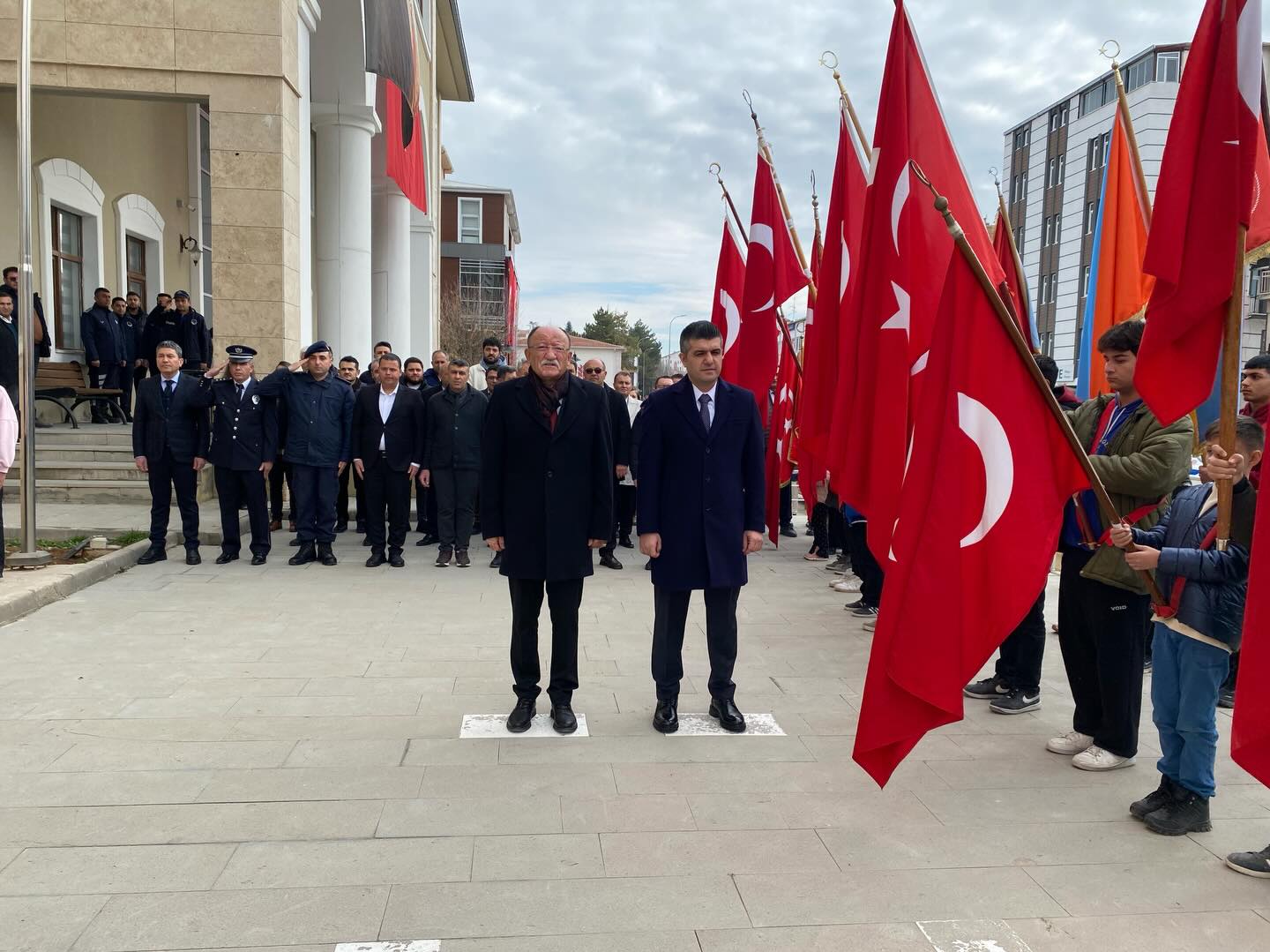 604038359 17889998667392914 3673277661836327727 N