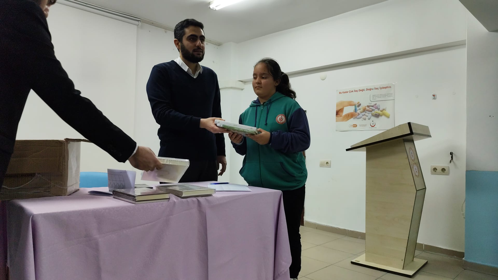 6Aea1F7C 863C 4B38 9555 B4E429E216Ec