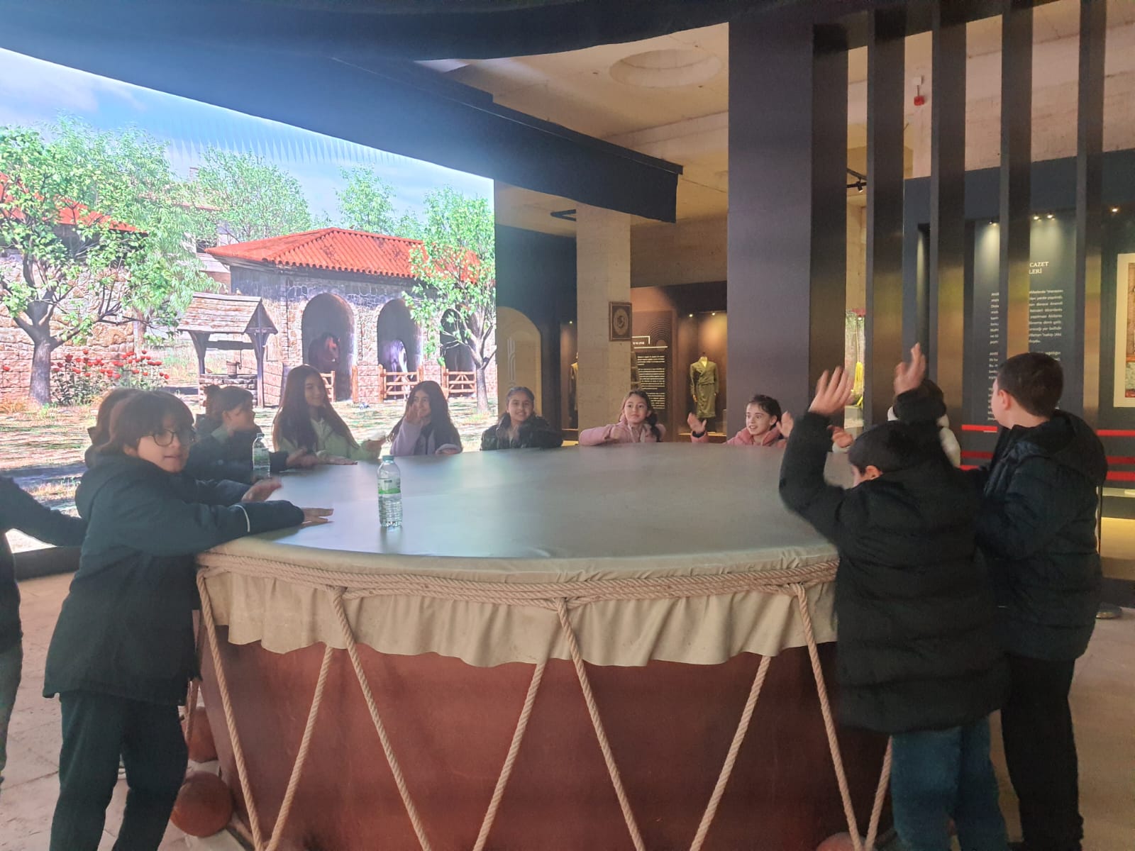 7D94A437 3Eeb 4Ea8 9263 8346594F808A