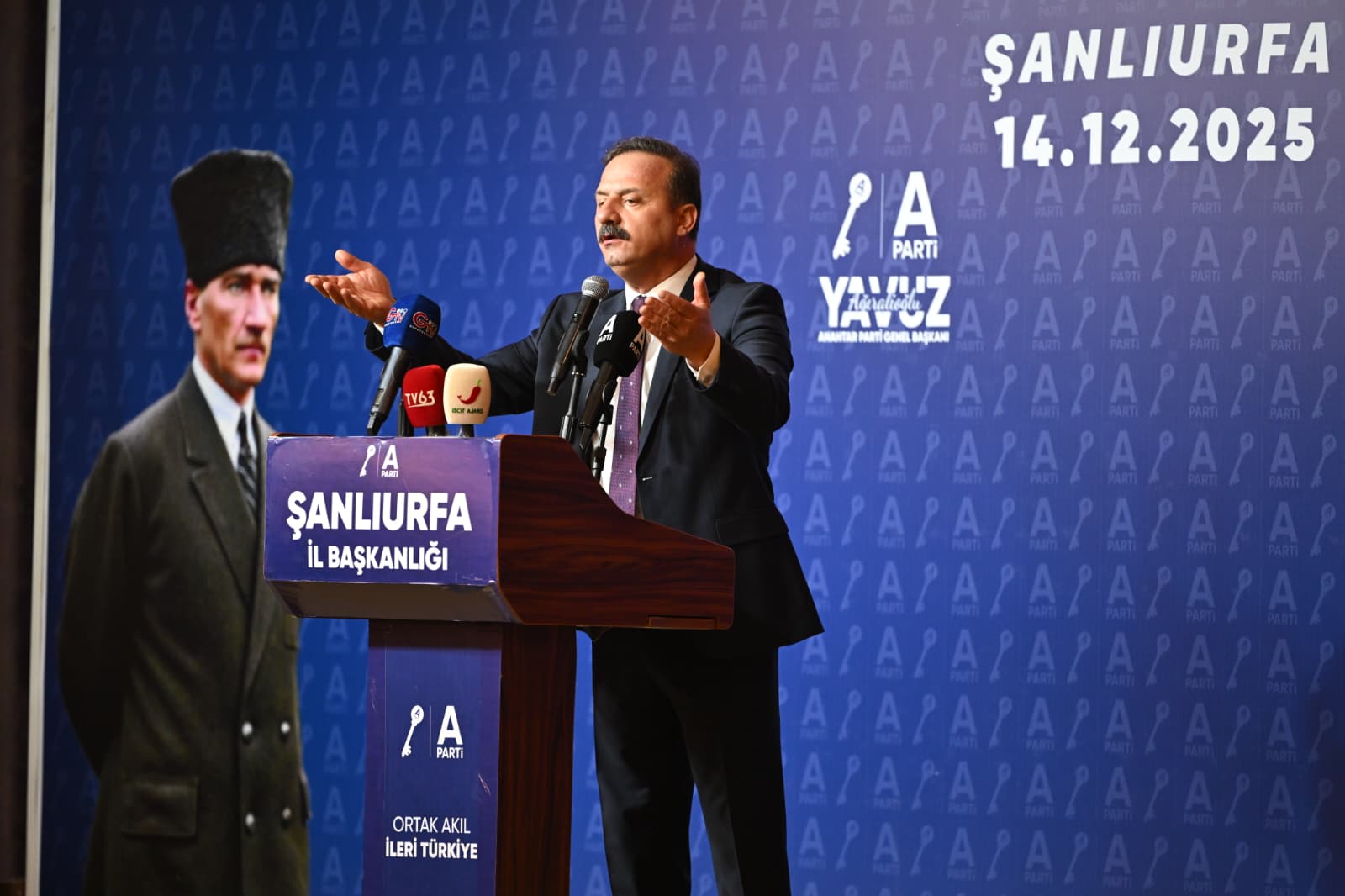 Başkan Kaya Şanlıurfa'da 22