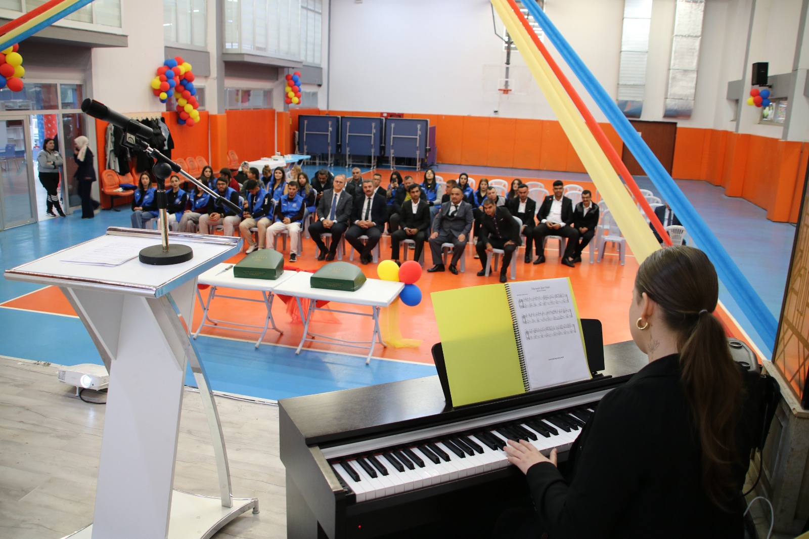 Cacabey Gençlik Merkezi’nde Özel Gençlerle Renkli Buluşma1