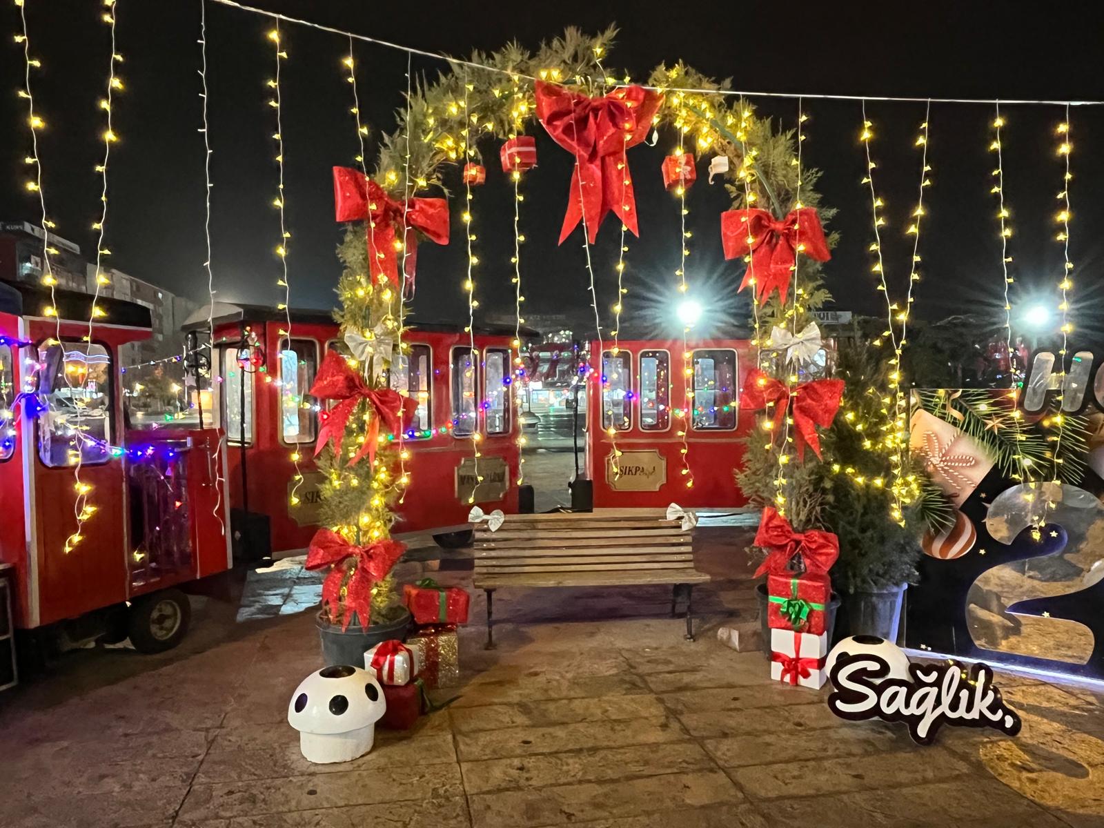 Cacabey Meydanı 2026’Ya Işıklarla “Merhaba” Diyor (1)