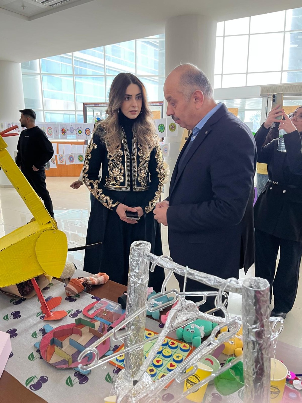 Çocukların Yaratıcı Dünyası Sergiye Taşındı1