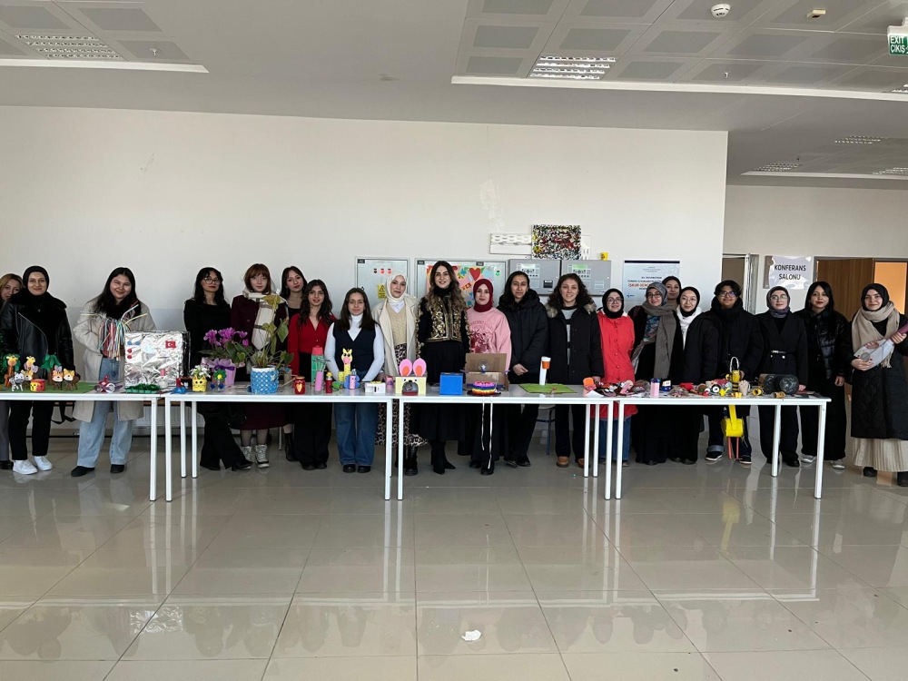 Çocukların Yaratıcı Dünyası Sergiye Taşındı4