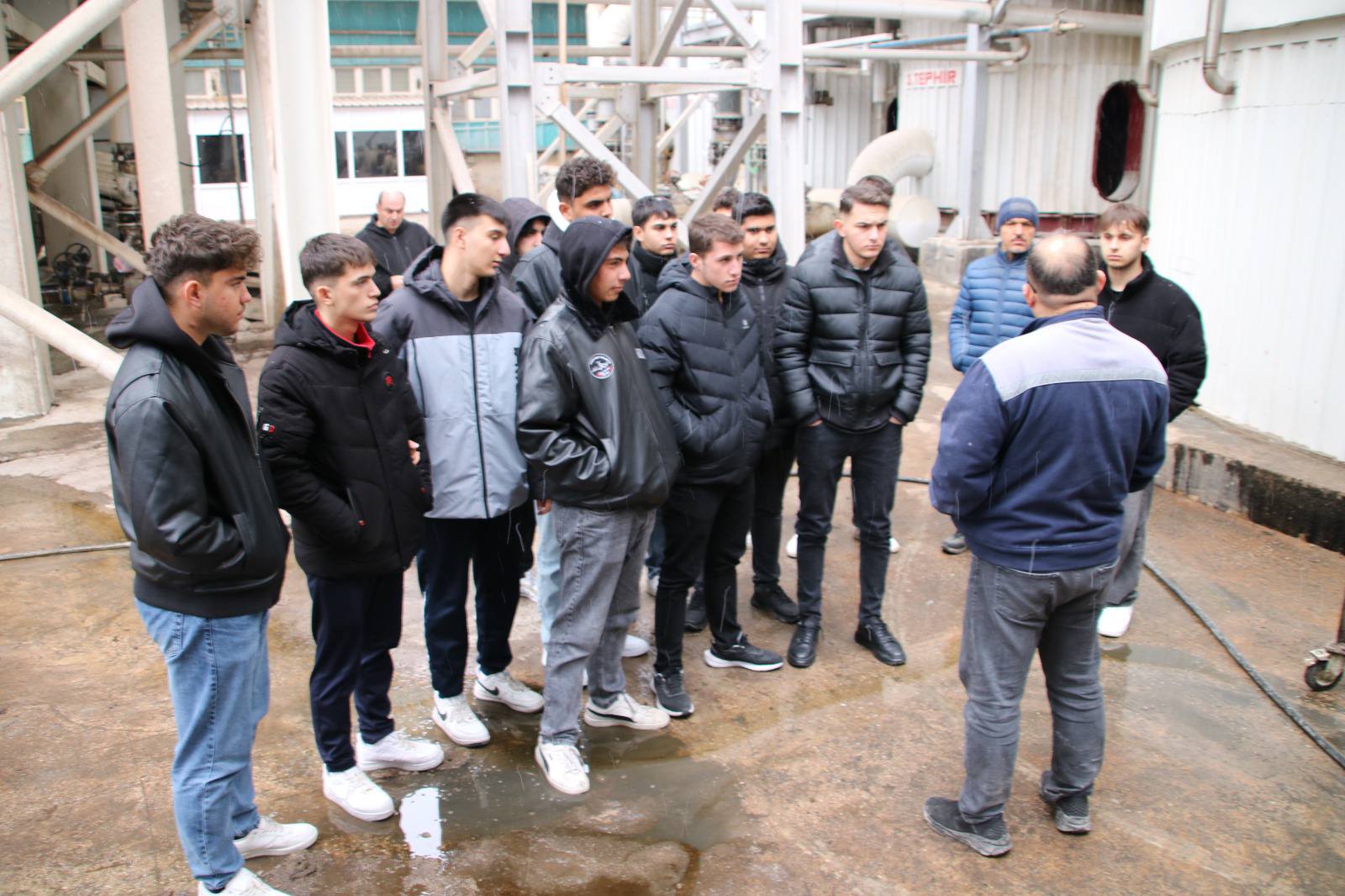 Deneyap Öğrencileri Şekerin Serüvenini Üretim Hatlarında Izledi3