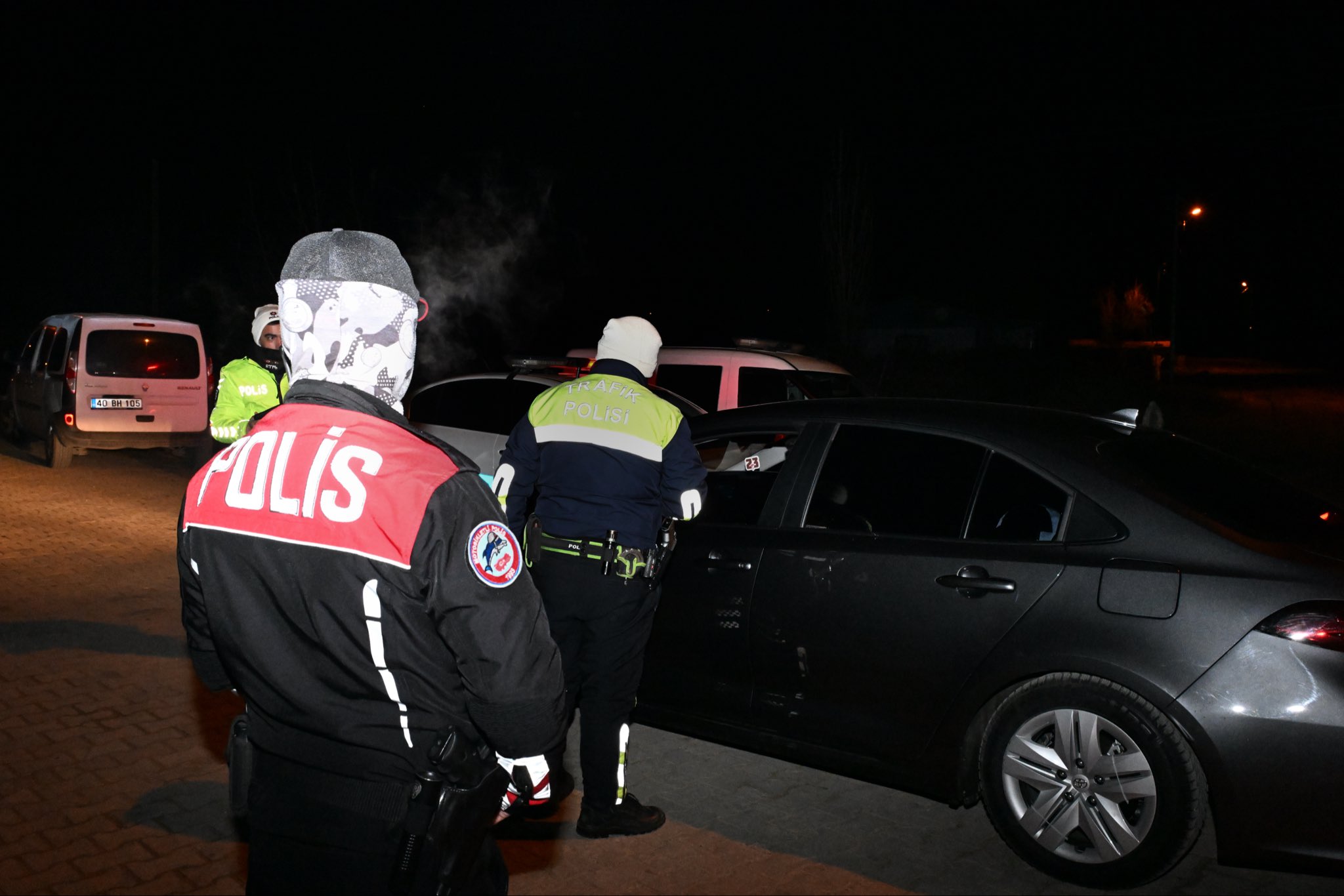 G8J I Rjr W U A Apqr G