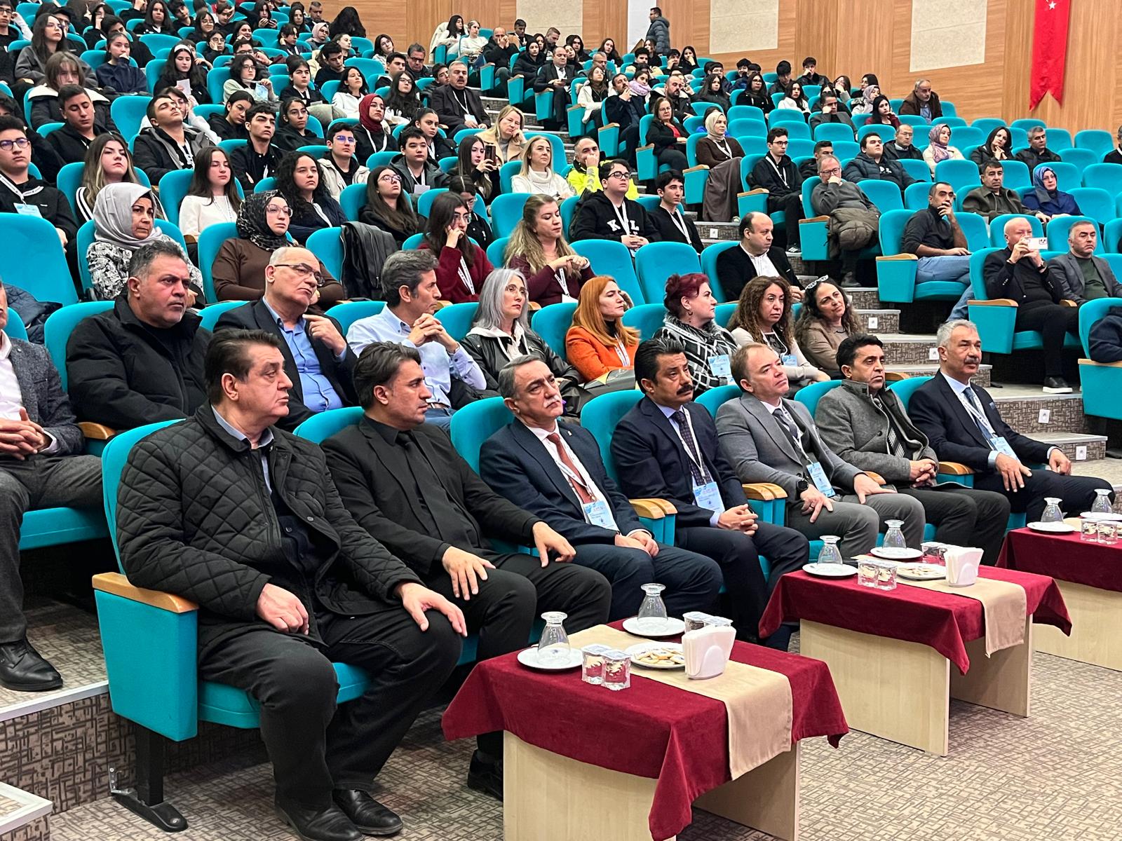 Geleceğin Bilim Insanları Sahneye Çıktı (13)