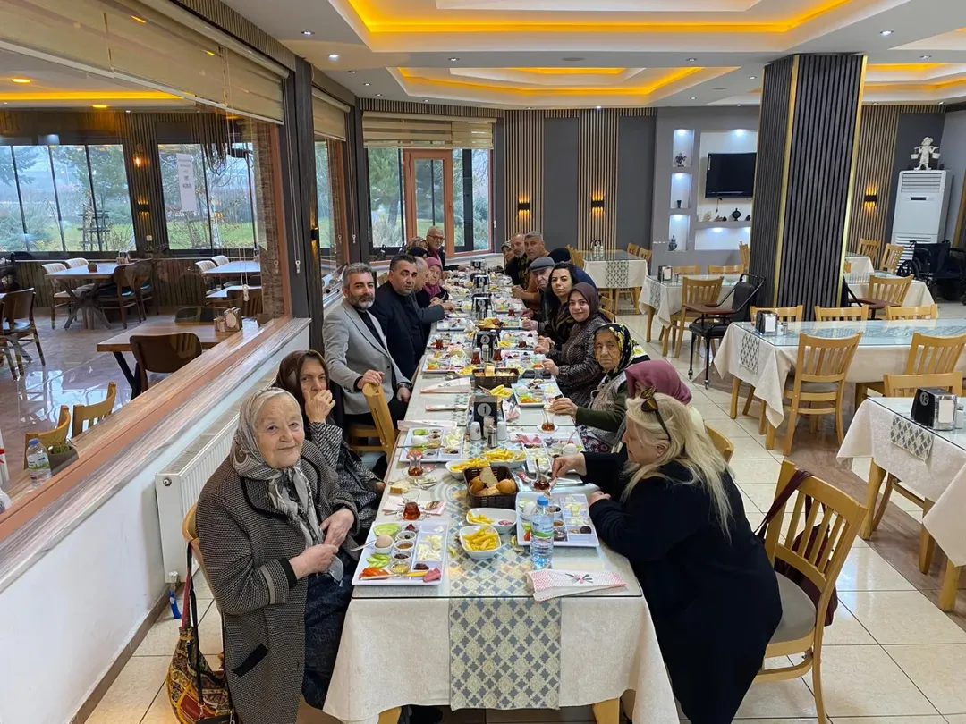 Huzurevi Sakinlerimiz Ile Güne Kahvaltı Ve Sohbetle Başladık. Hayat, Birlikte Daha Güzel! Bugün