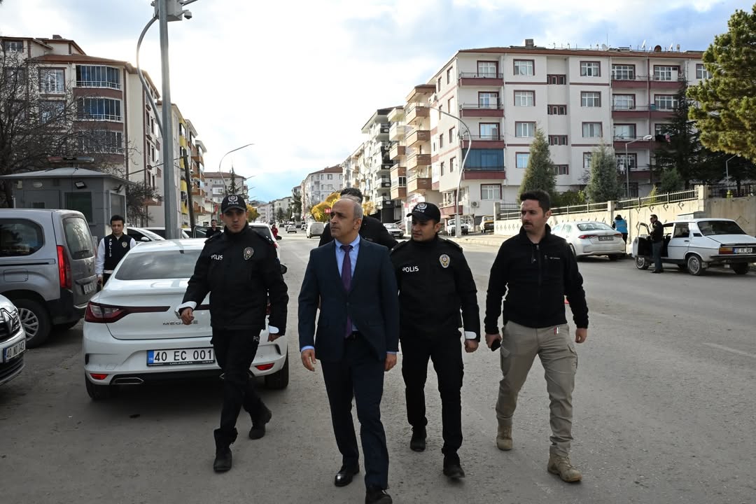 İl Emniyet Müdürümüz Sayın @Mesutgorucuresmi , Çiçekdağı İlçe Emniyet Amirliğimizi Ziyaret Edere (1)