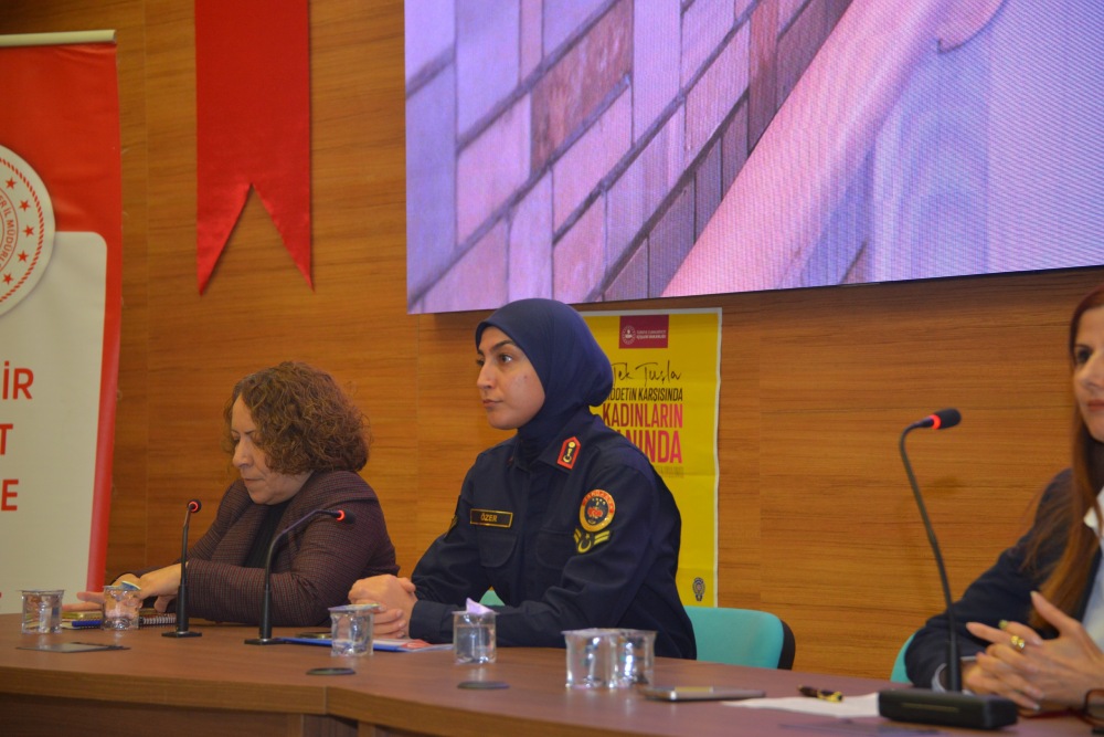 Kadın Hakları Konusunda Bilinçlendirme Seferberliği4