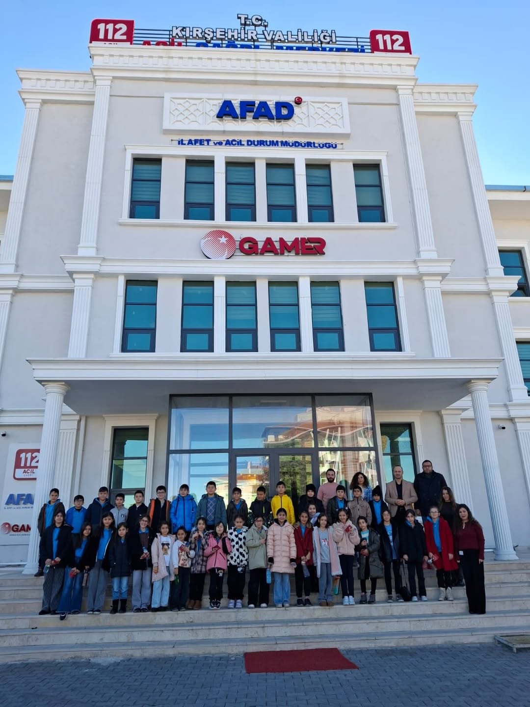 Kırşehir Merkez Sırrı Kardeş İlkokulu Öğrencileri Ve Değerli Öğretmeni, 112 Acil Çağrı Merkezi T