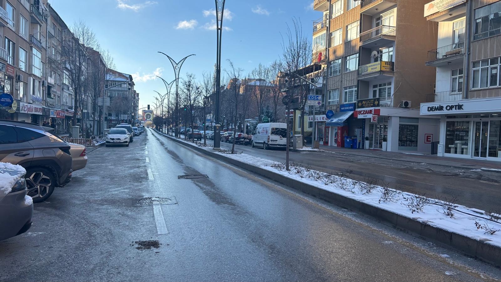 Kırşehir Sabahı Buzlanmayla Uyandı 3